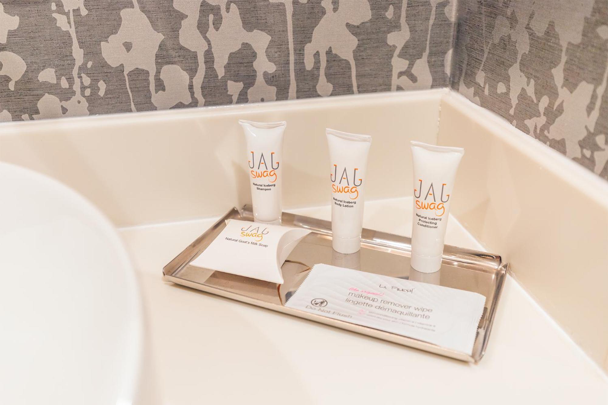Jag Boutique Hotel セントジョンズ エクステリア 写真