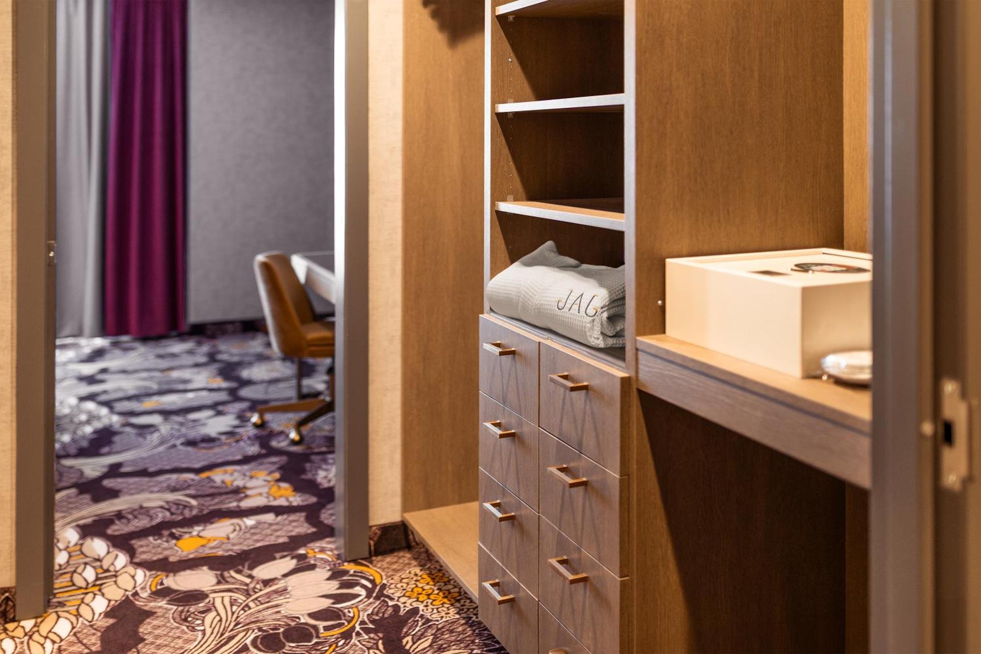 Jag Boutique Hotel セントジョンズ エクステリア 写真